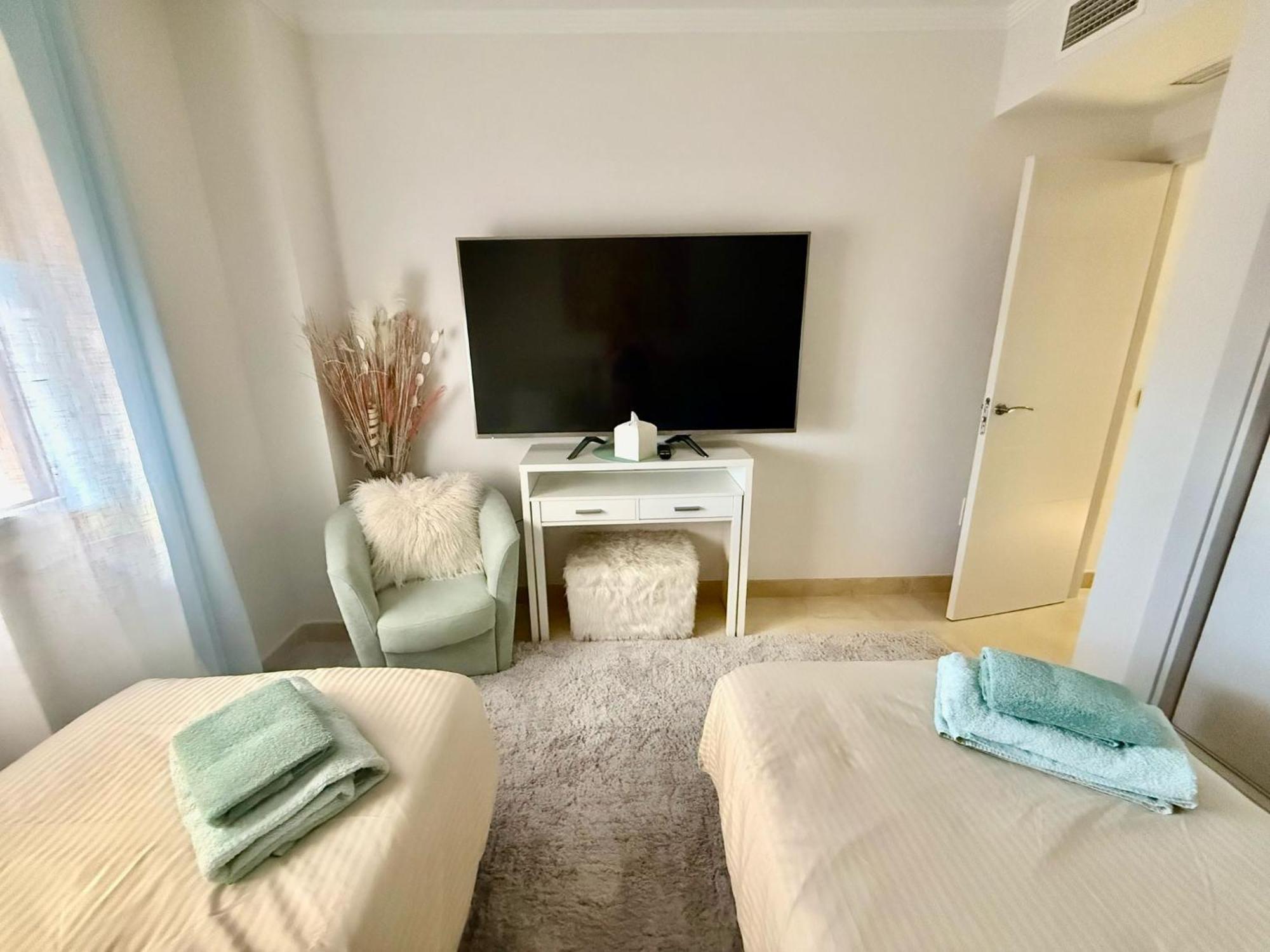 Casares Beach Golf Apartment With Private Garden Direct Pool Access Eksteriør billede